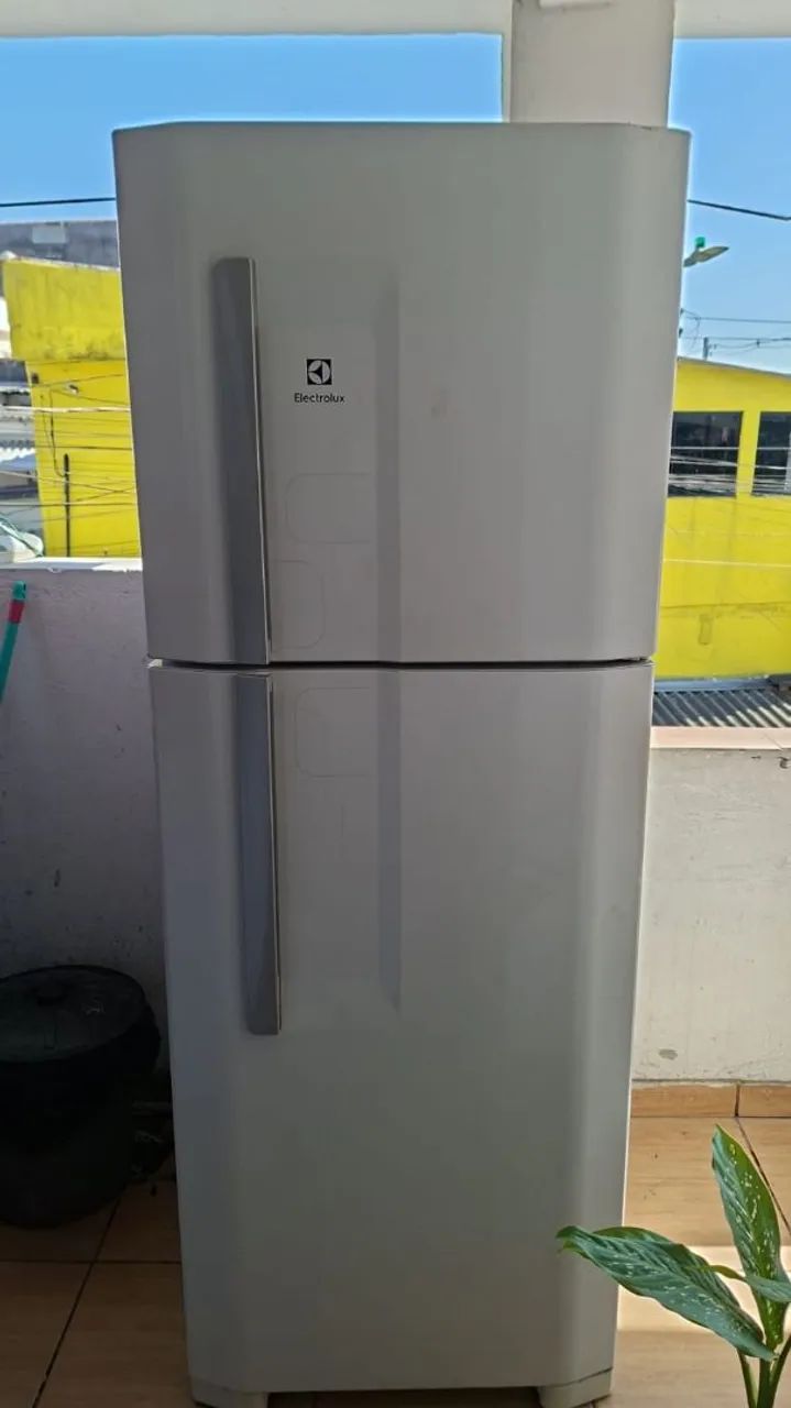 Geladeira com defeito  - Foto 5