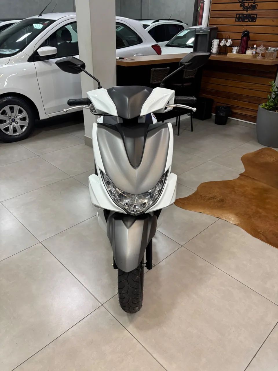 Yamaha FLUO 125 ABS - Foto 2