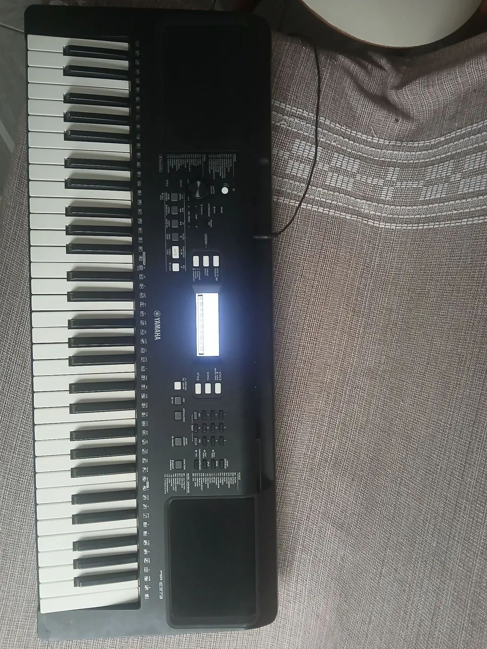 Teclado Yamaha PSR E373 funcionando em perfeito estado!