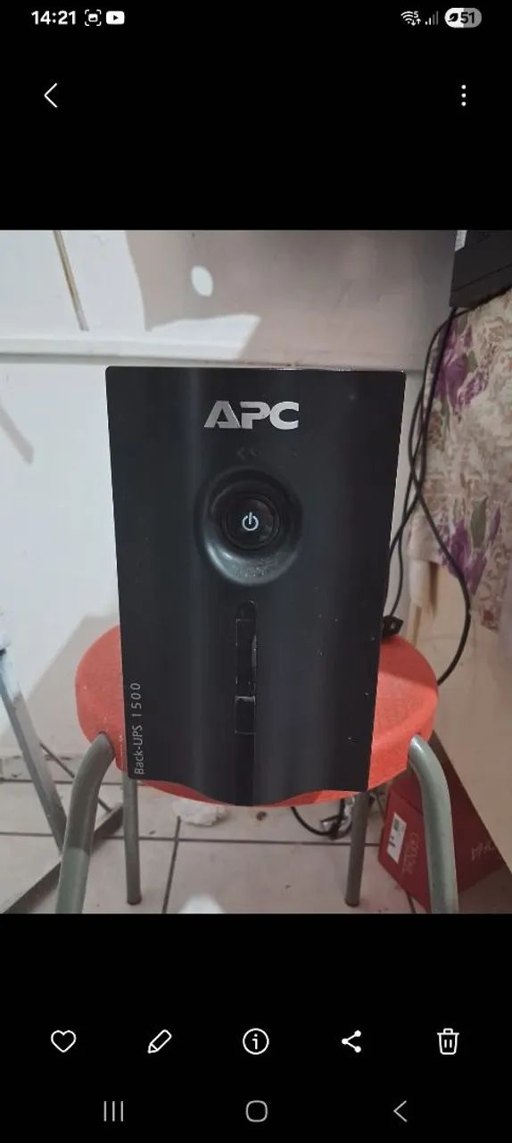 Estabilizador APC Back- UPS 1500 