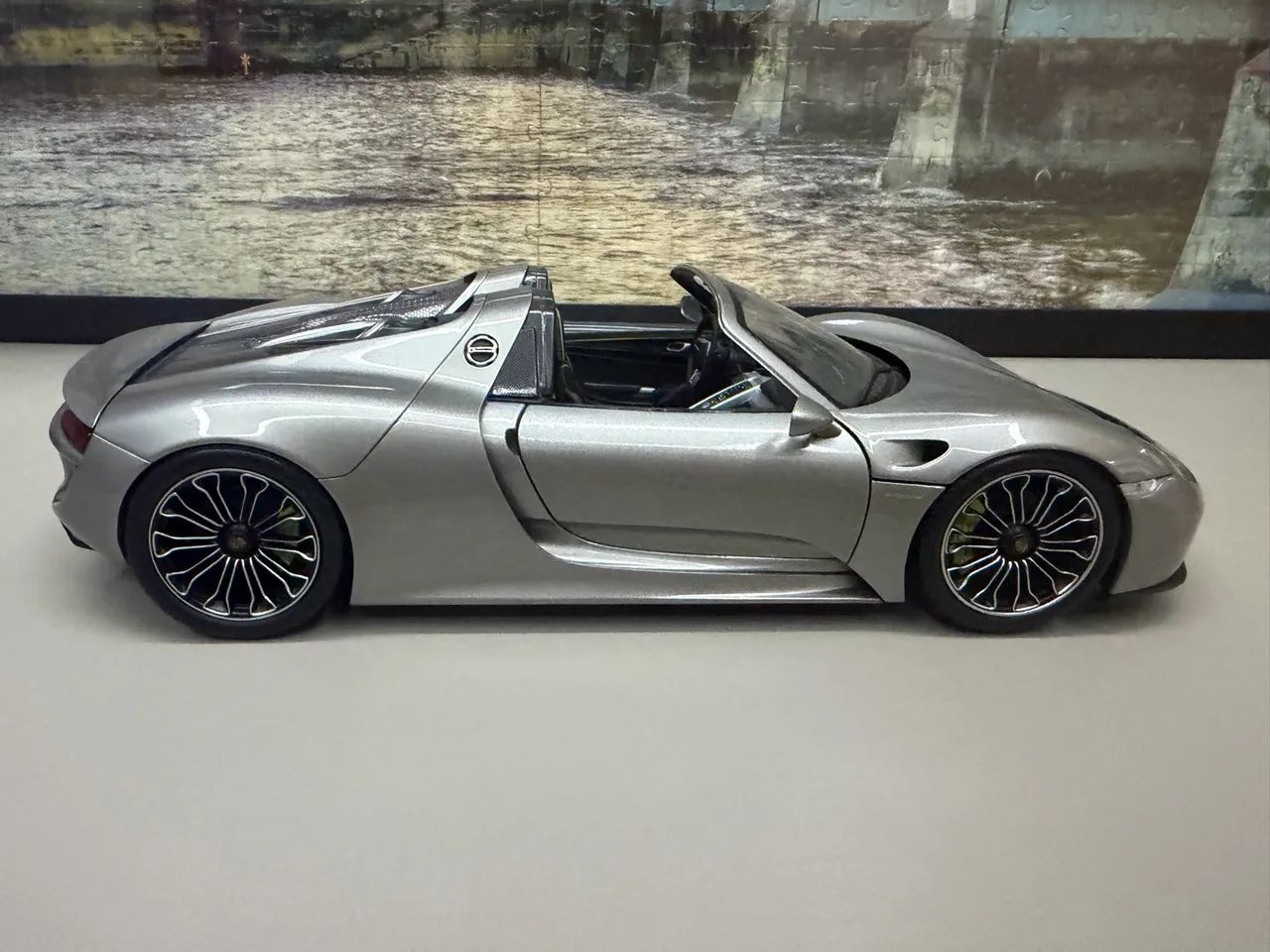 Porsche 918 Minichamps 1:18 - Foto 2