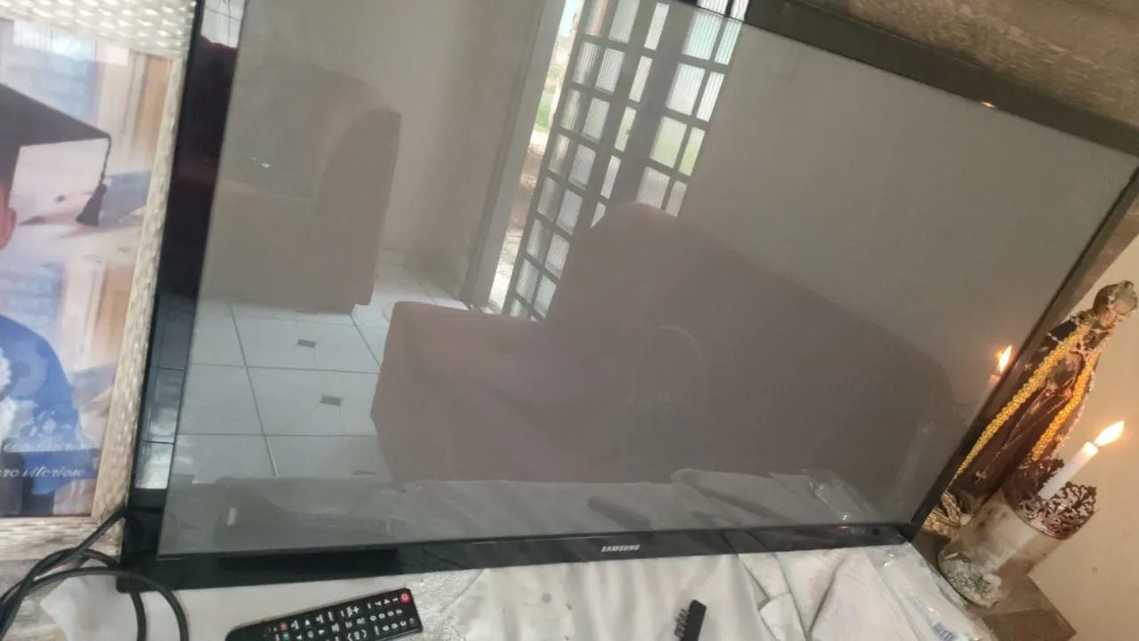 Tv Samsung 40 POLEGADAS " NÃO É SMART" - Foto 4