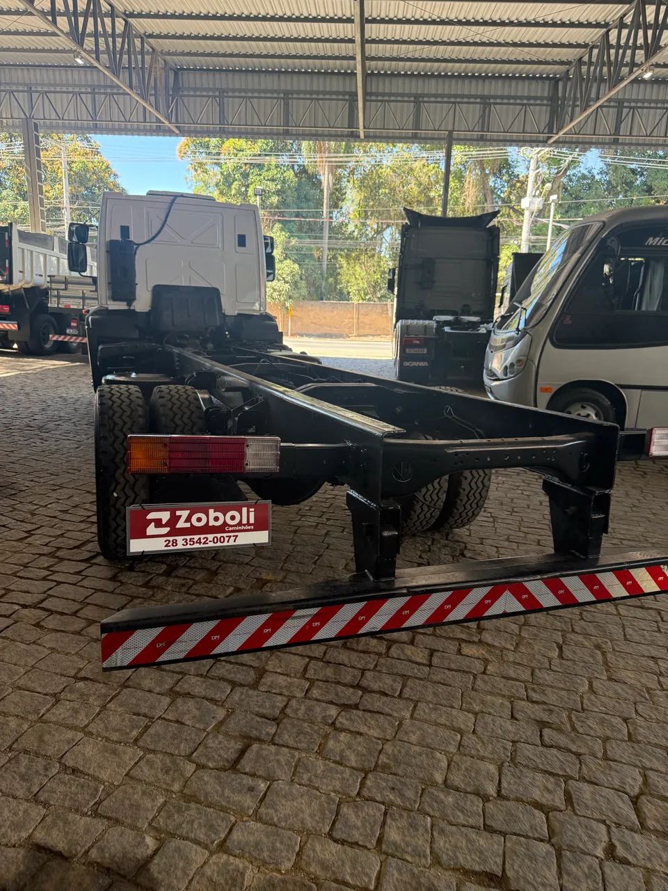 Ford Cargo 1319 Chassi 2013 - Foto 4