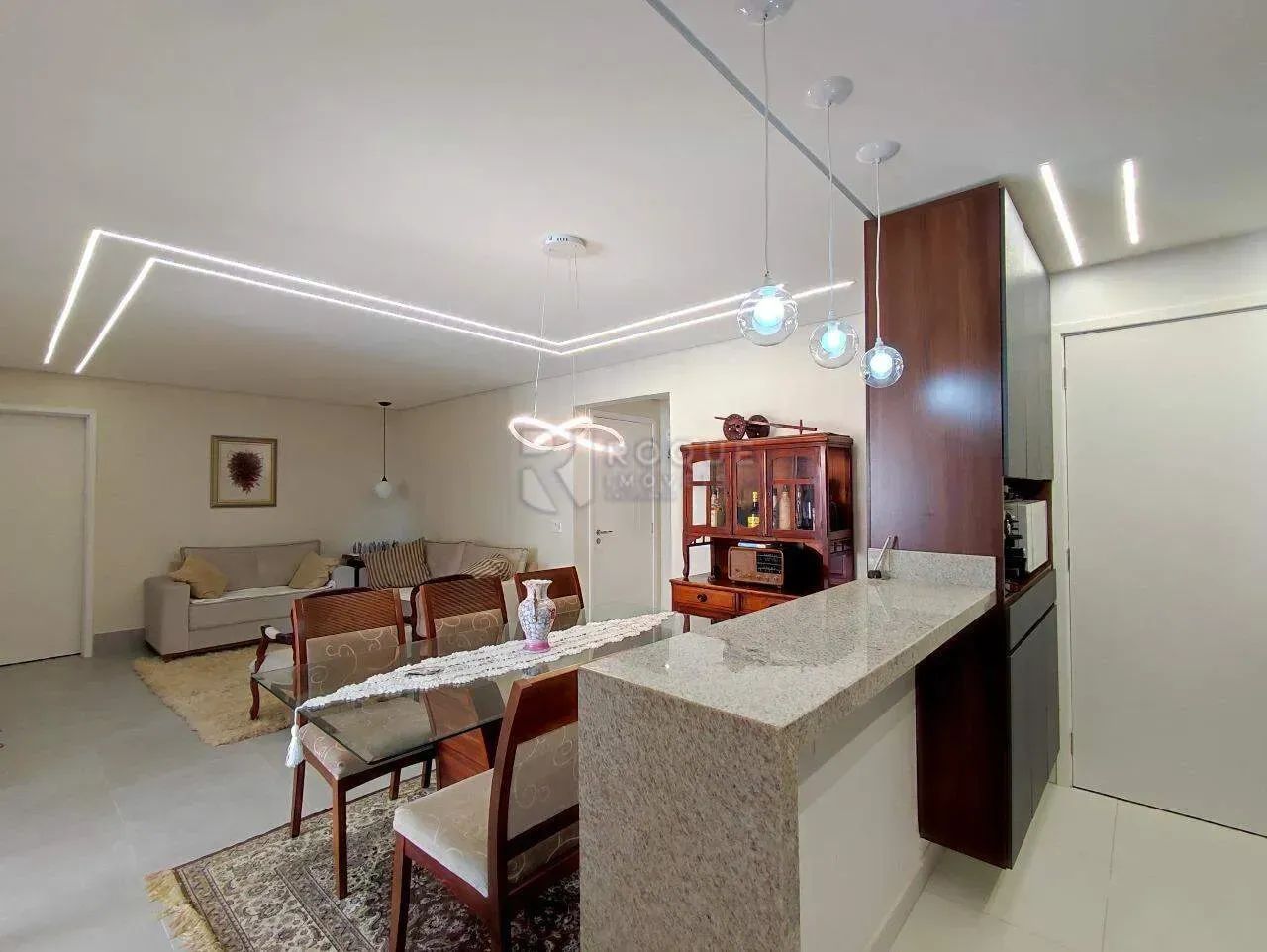 Apartamento à Venda  Conforto, Privacidade e Sofisticação