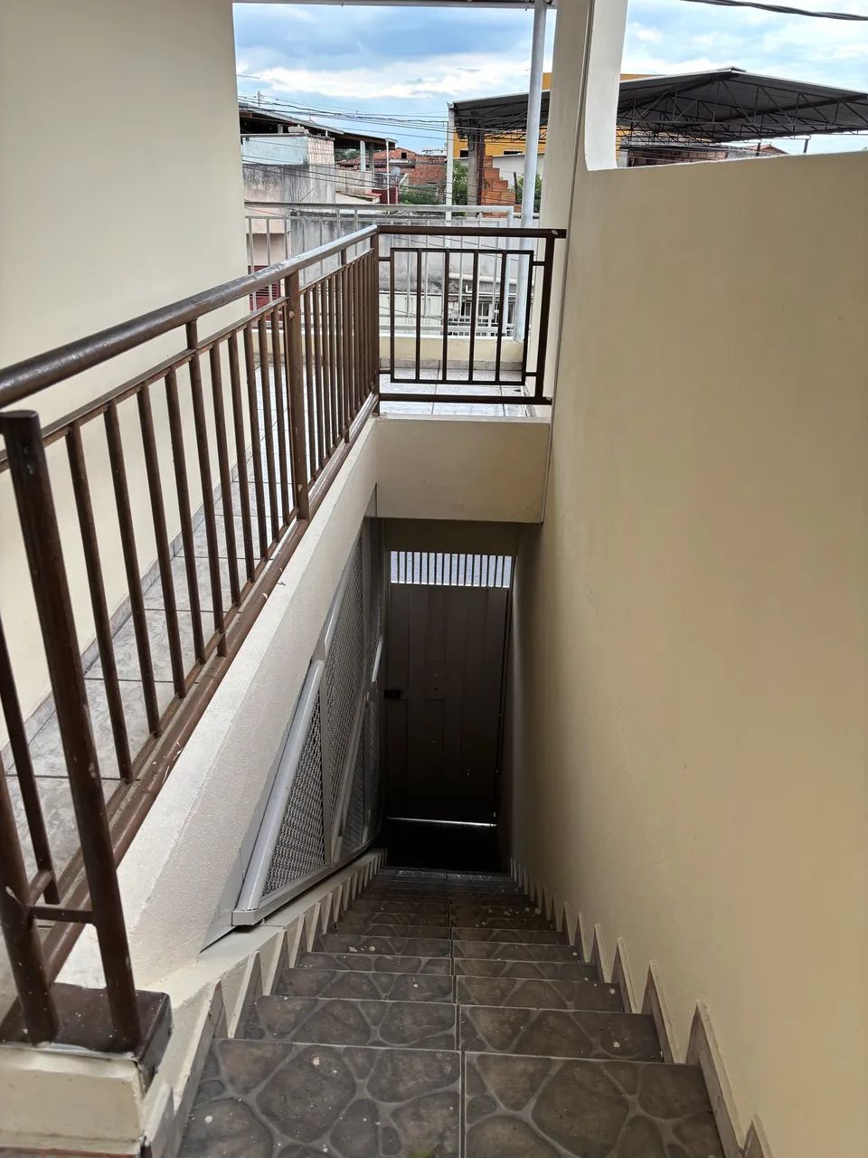 Excelente casa de 2 quartos com garagem em ambiente familiar e tranquilo - Foto 6