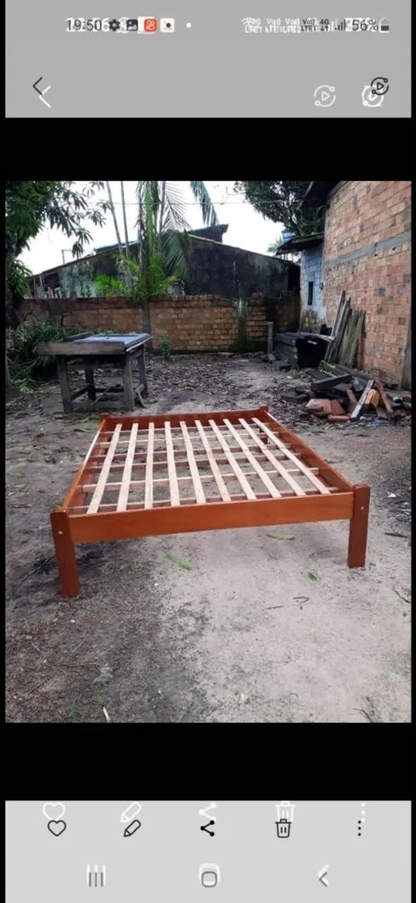 Cama de madeira 
