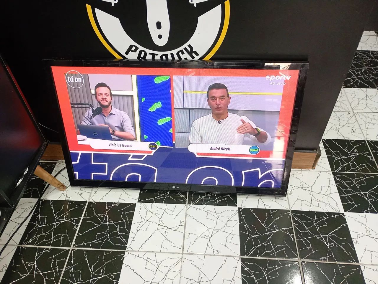 Vendo tv LG 55 polegadas obs não e smartv R$ 950,00 - Foto 5