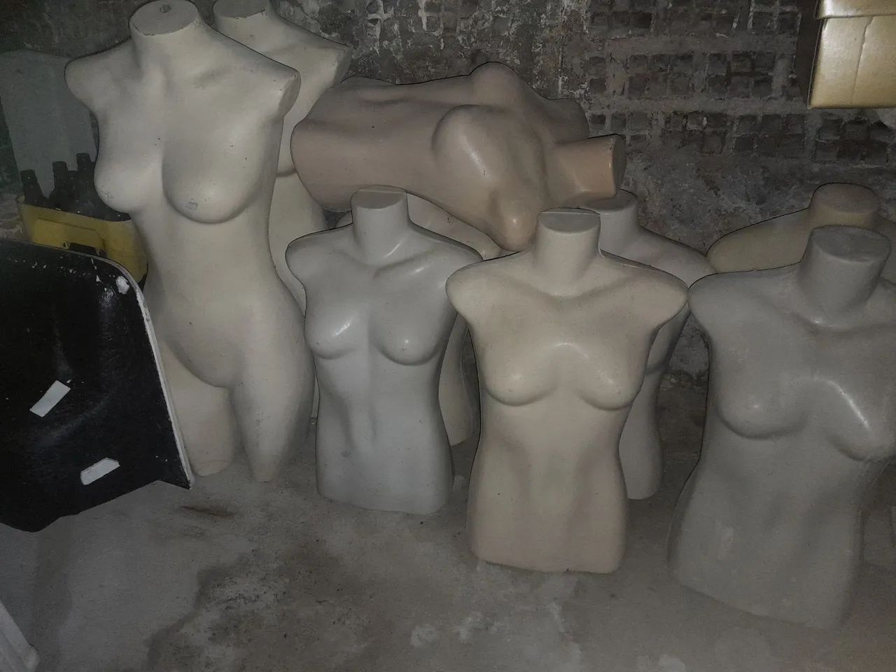 Busto para exposição de roupas 