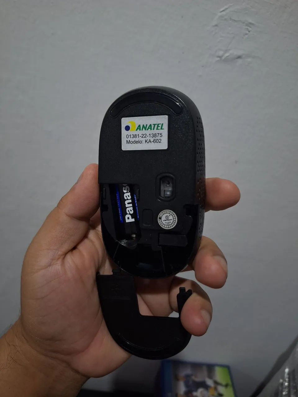 Mouse Kapbom Preto sem Fio + Receptor USB - Foto 4