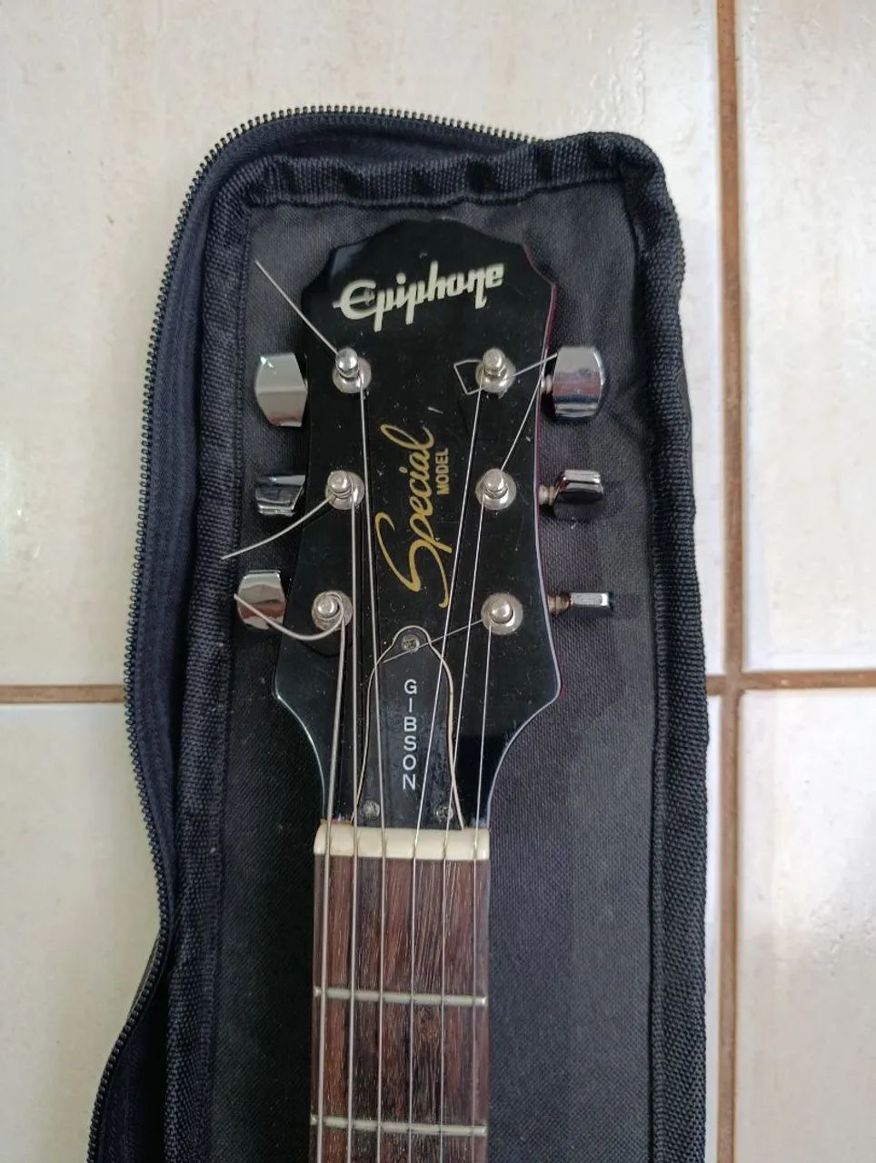 Guitarra Epiphone/Gibson C/Bag Special Model - Foto 2