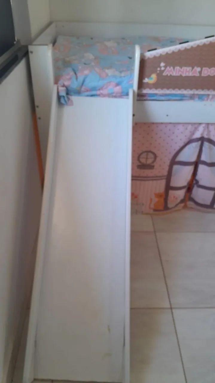 Cama infantil com escorregador  - Foto 2