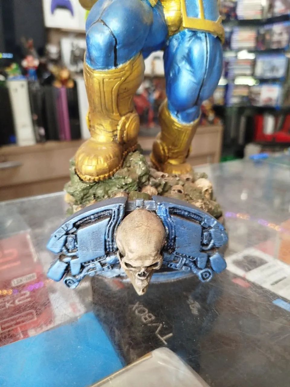 Action figure Tanos bem realista  30 cm ac trocas  - Foto 4