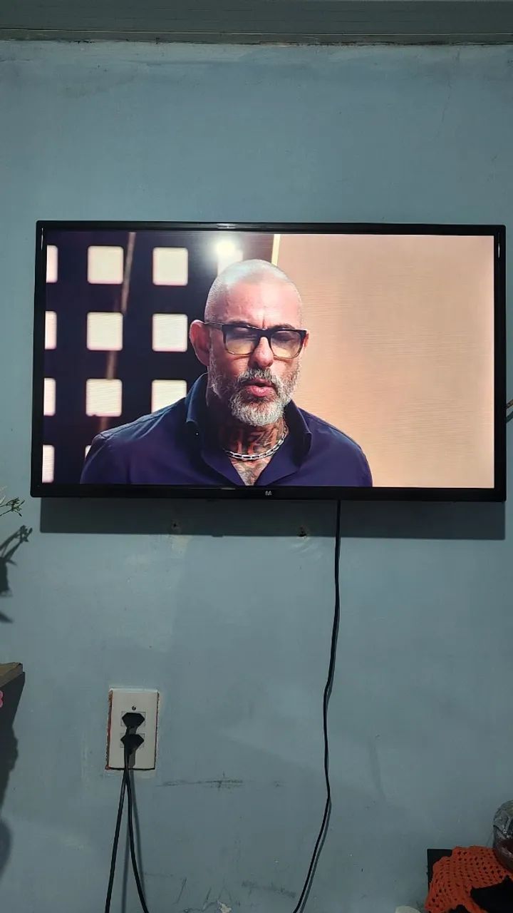 TV Smart 32 polegadas FUNCIONANDO NORMAL - Foto 2