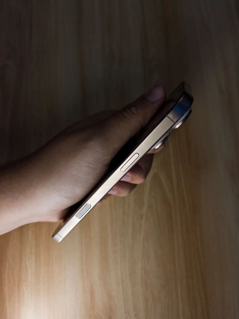 iPhone 16 Pro Max - Foto 4