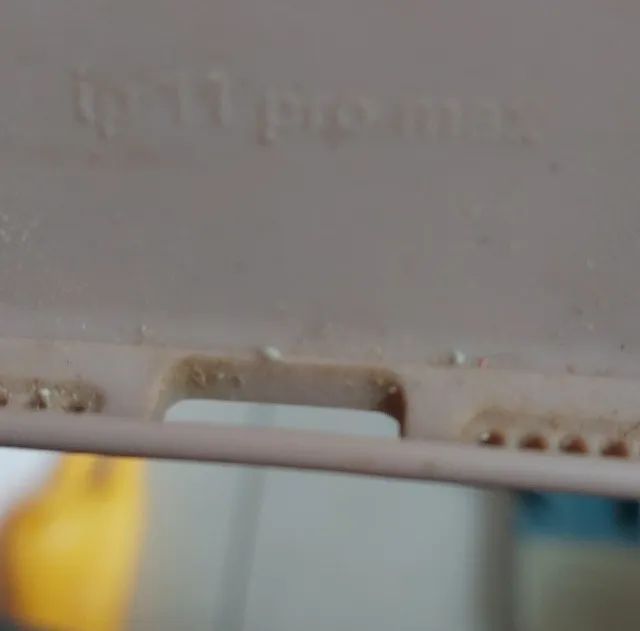 Capinhas de borracha iPhone 11 pro max usadas as 4 por 15 reais