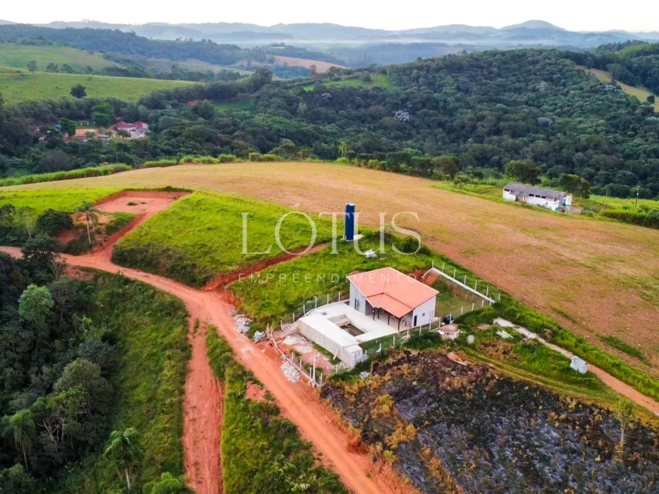82A-Qualidade de Vida em 600m² em Atibaia