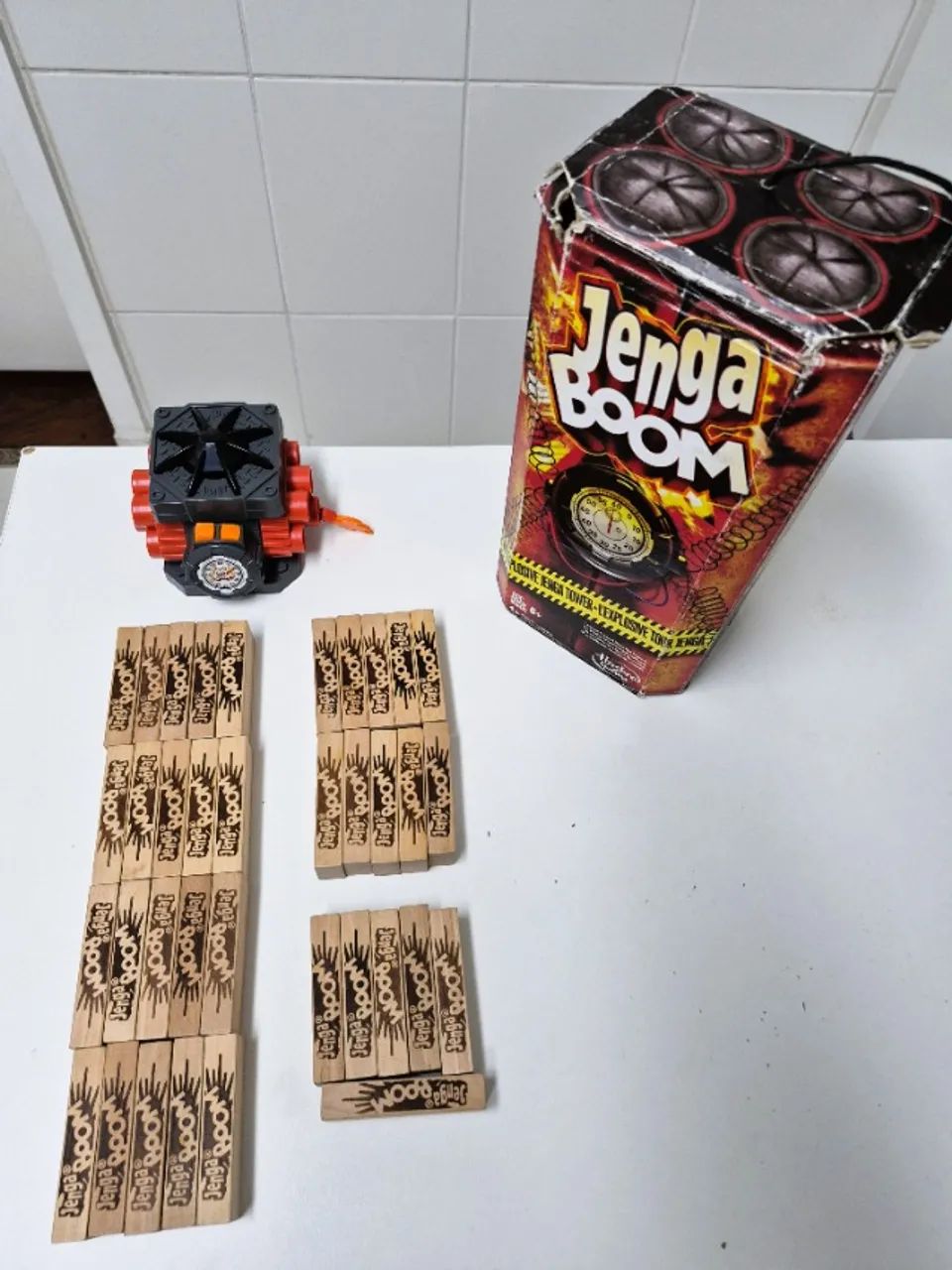 Jenga Boom Hasbro - Completo! Desmonte a Torre antes da Explosão! - Foto 3