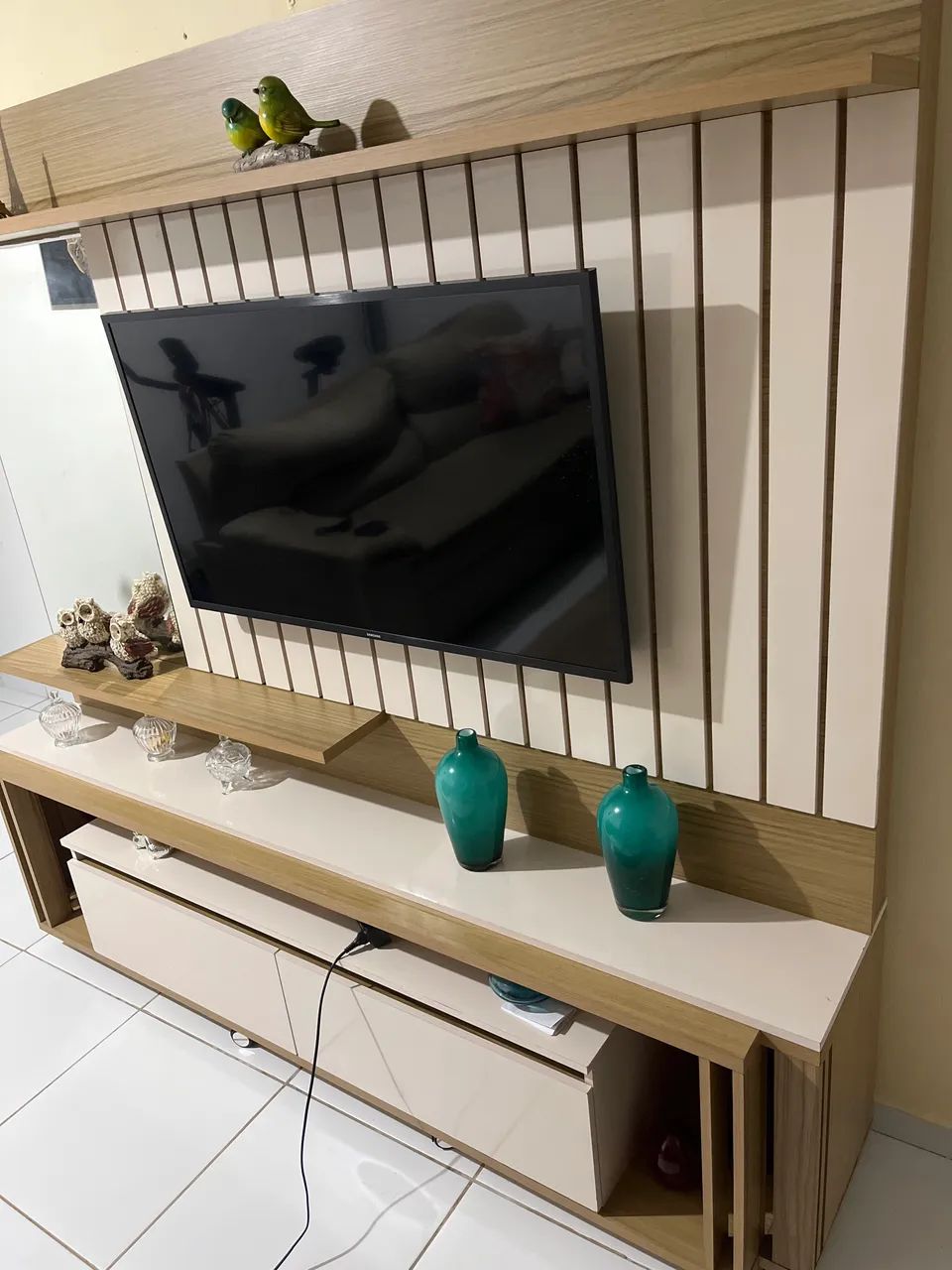Rack com painel em perfeitas condições  - Foto 2