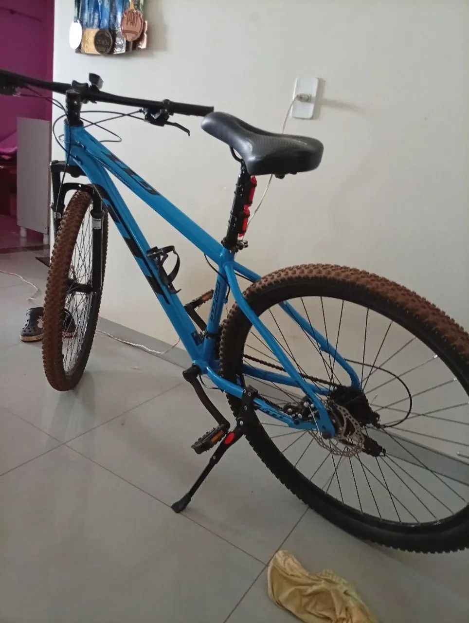 Vendo bicicleta aro 29 com 21 velocidade com nota  - Foto 2