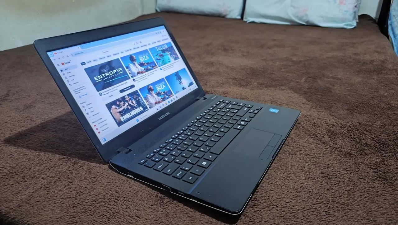 Notebook Samsung CORE i5 RAM 8GB SSD 256 GB  - Foto 5