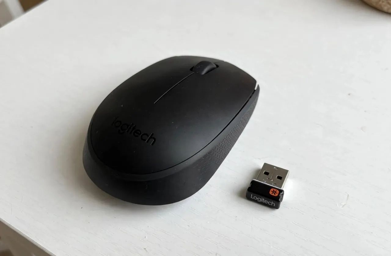 Mouse Logitech Seminovo