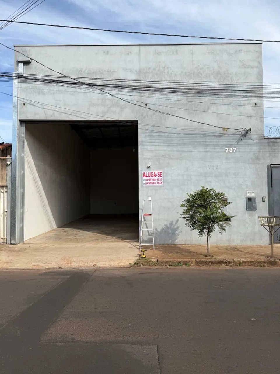 BARRACÃO NO JARDIM BRASÍLIA 