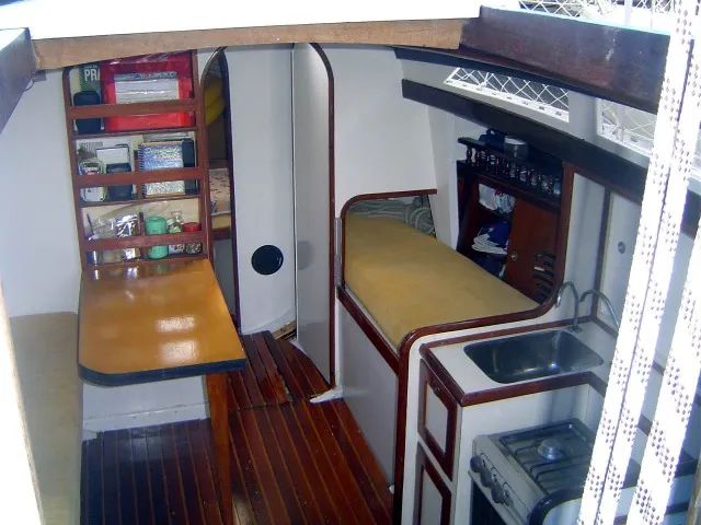 Veleiro 30' Madeira Laminado - Foto 8