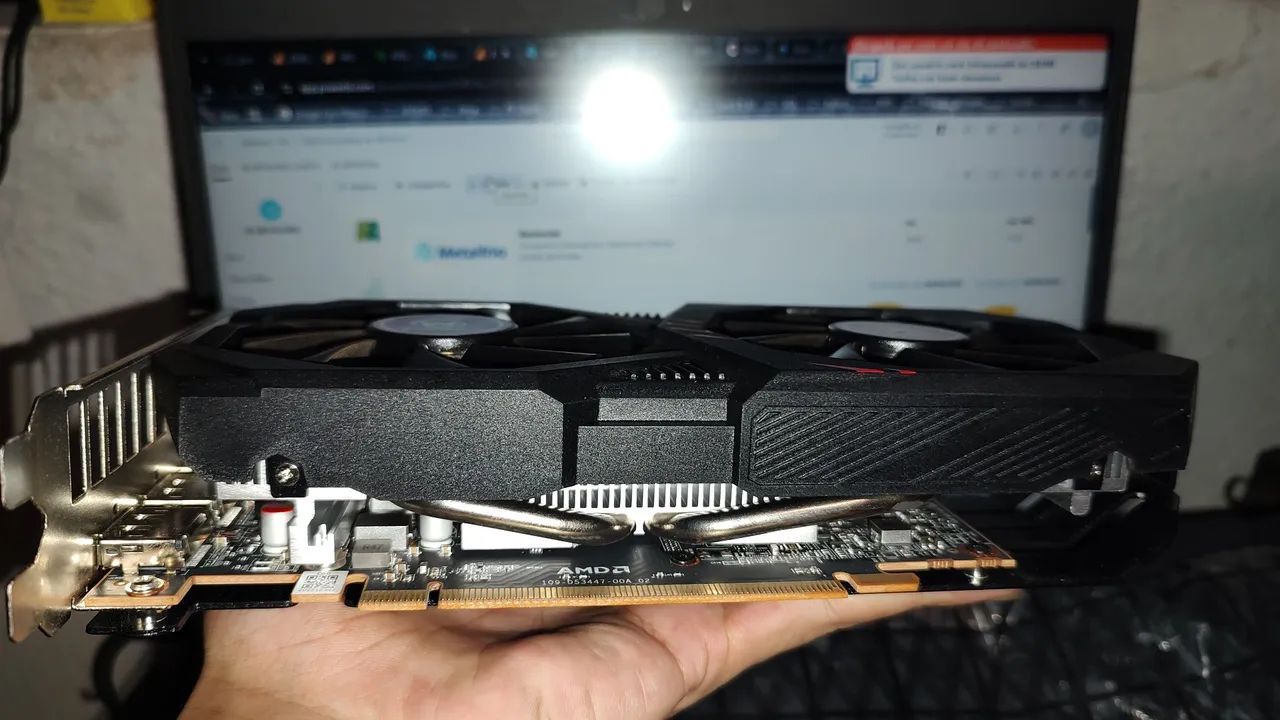 PLACA DE VIDEO - RX6600M - TROCO POR UMA MELHOR - Foto 3