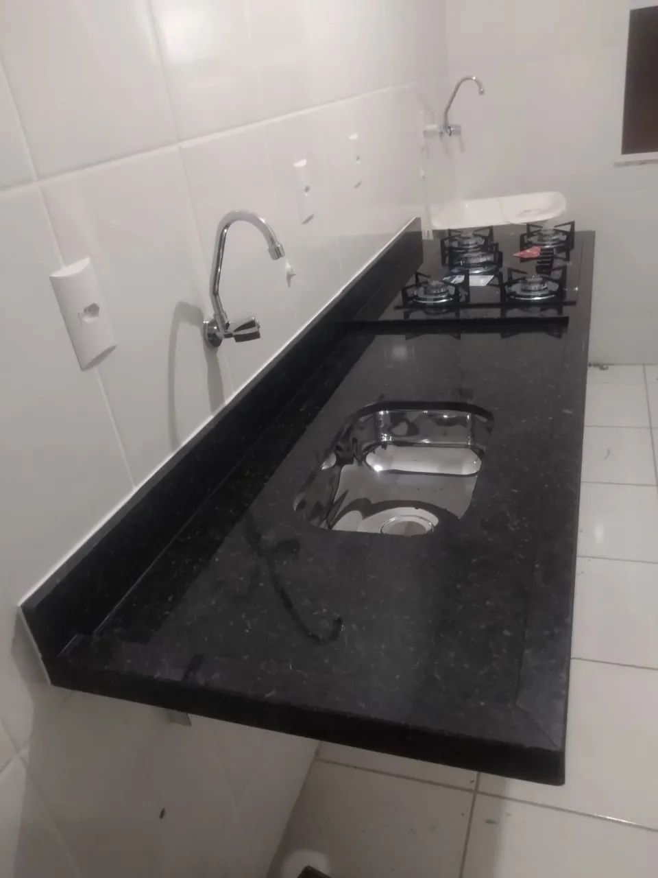 Promoção bancada 2,00x0,60 em verde Ubatuba 