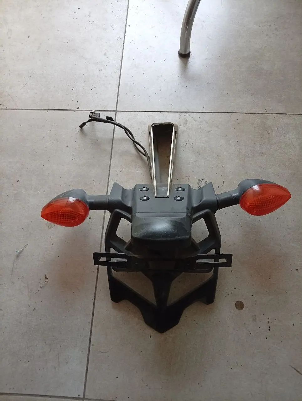 Suporte de placa mais setas da Yamaha R1 - Foto 2