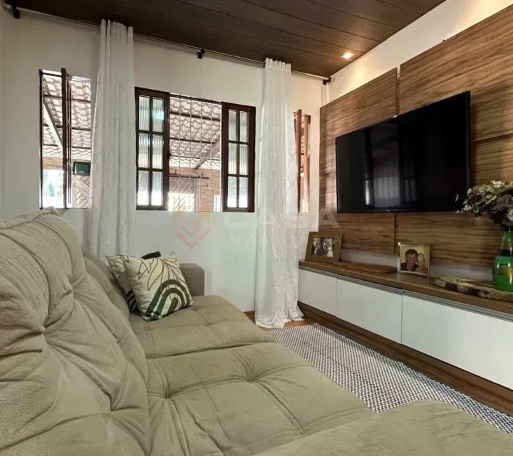 Casa linear com 3 quartos, 2 suítes, 3 vagas  Linda Casa linear espaçosa 3 quartos/2 - Foto 4