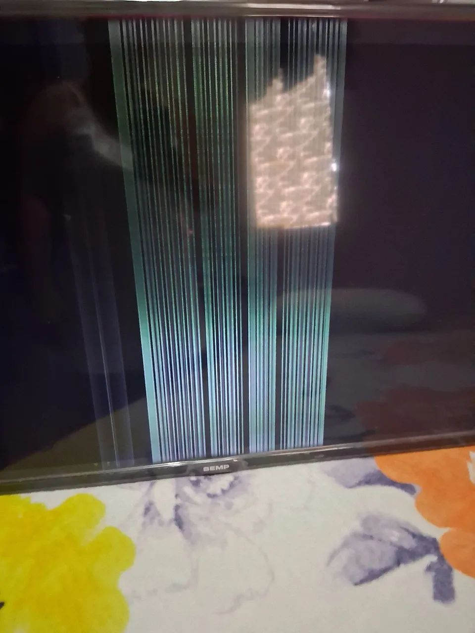 Vendo tv 43 com defeito  - Foto 2