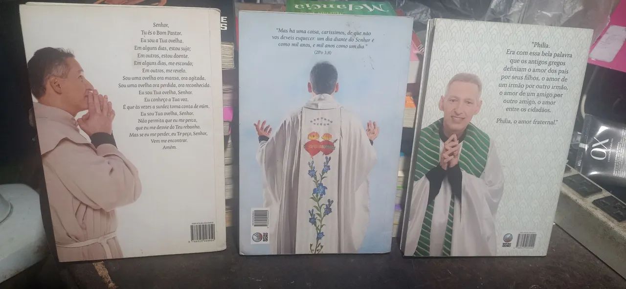 3 livros  - Foto 5