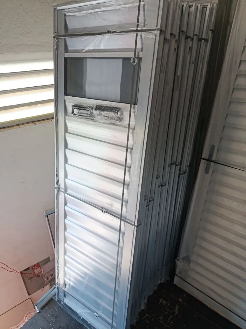 Porta pra sauna com visor. 60x1.85 - Foto 4