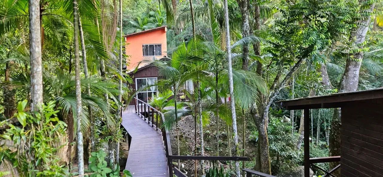 Casa com casa e duas cabanas proximo da praça de Santo Amaro da Imperatriz! - Foto 2