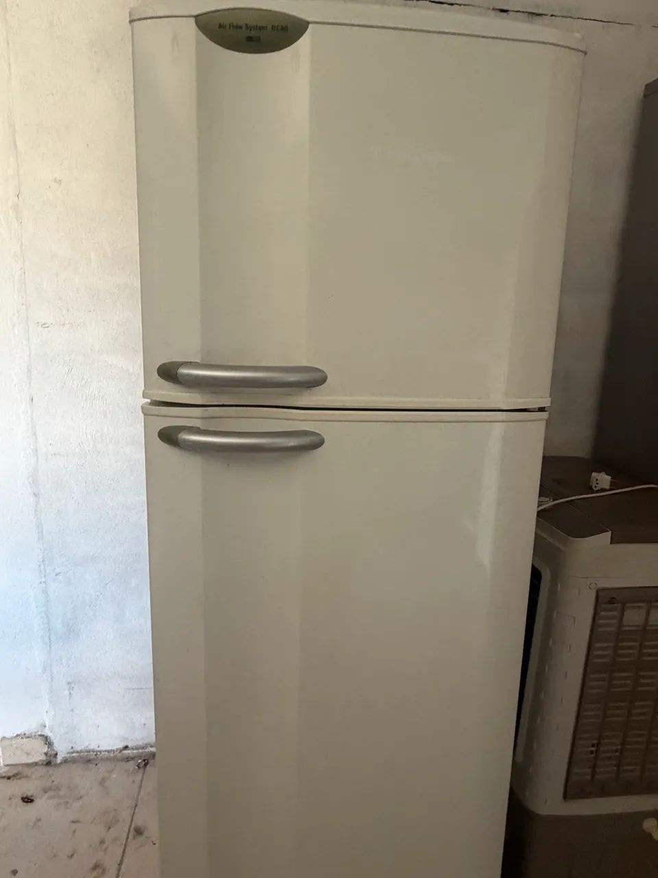 Geladeira Eletrolux Duplex super conservada funcionando perfeitamente  - Foto 4