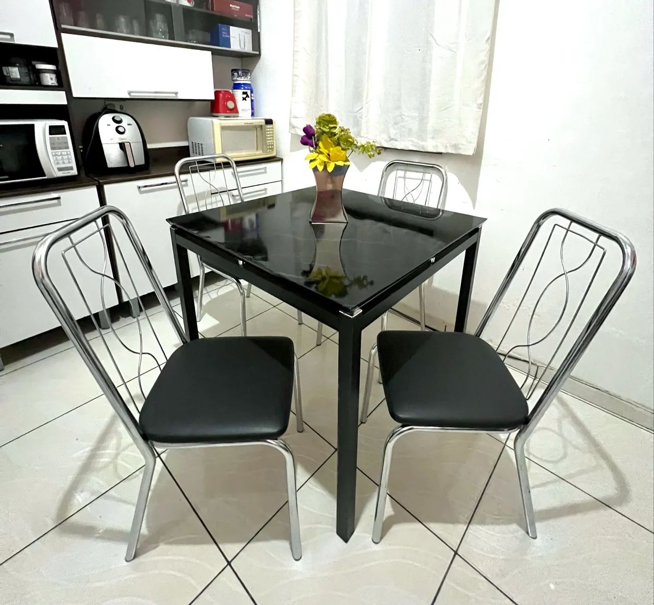 Mesa Jantar com 04 Cadeiras Linda VENDO: - Foto 5