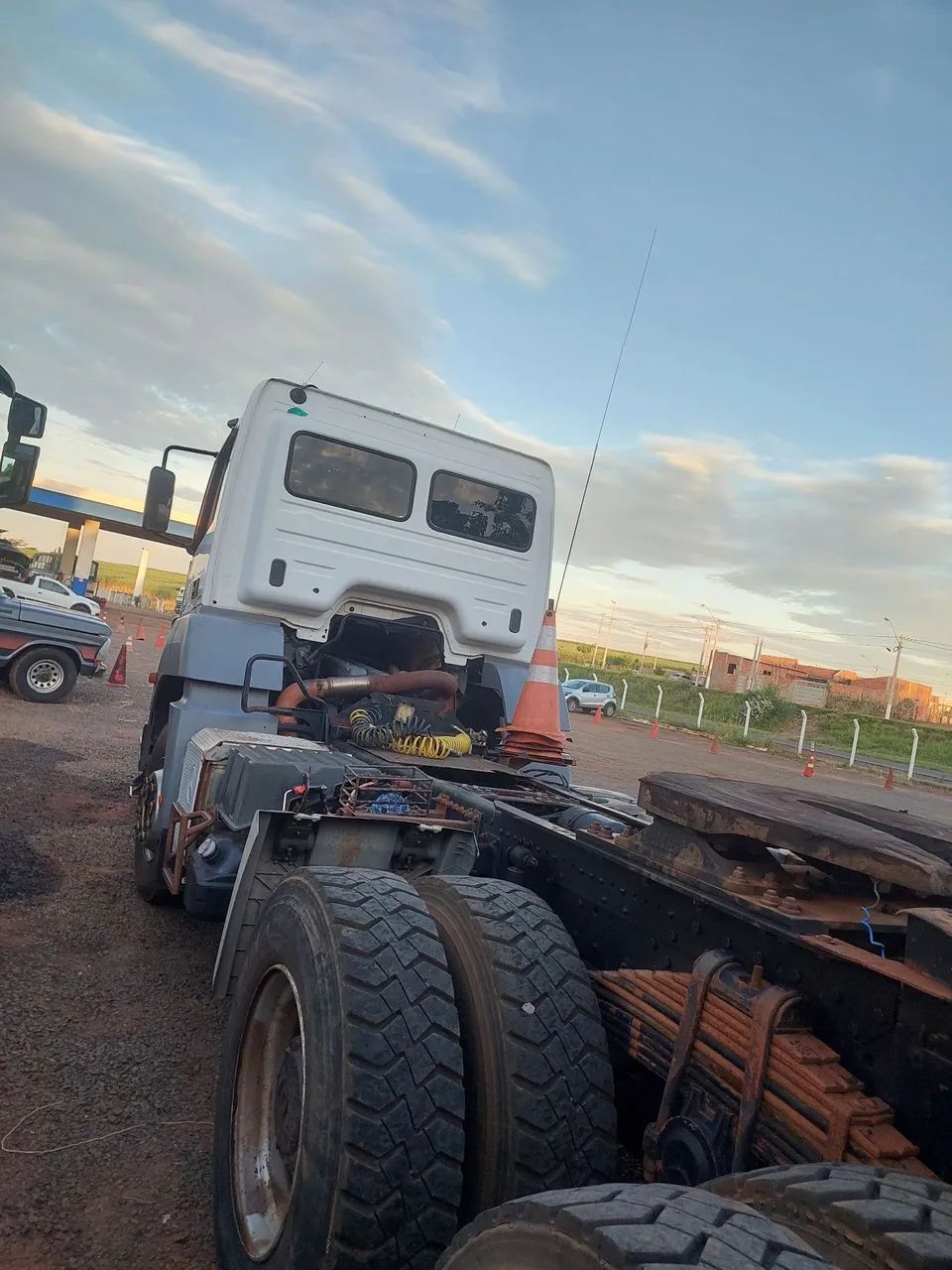 Caminhao linha pesada  - Foto 7