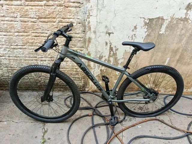 Bicicleta aro 29 semi nova - 3 meses 