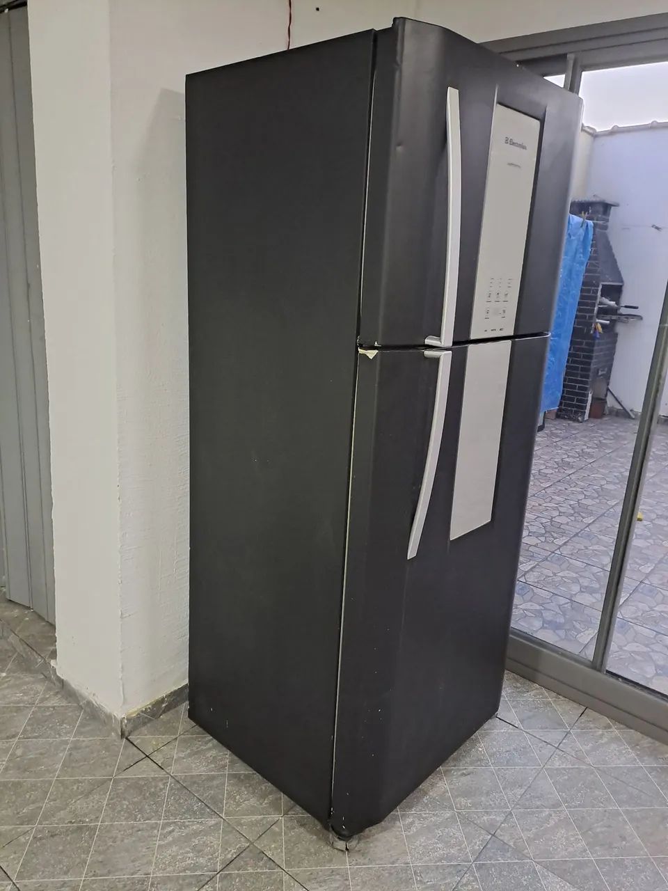 Vendo geladeira Electrolux ininity DF80 - Foto 3