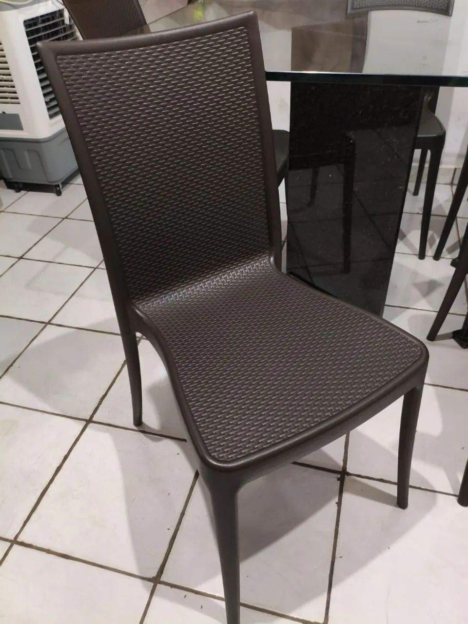 Mesa de jantar tramontina com vidro temperado 6 cadeiras - Foto 5