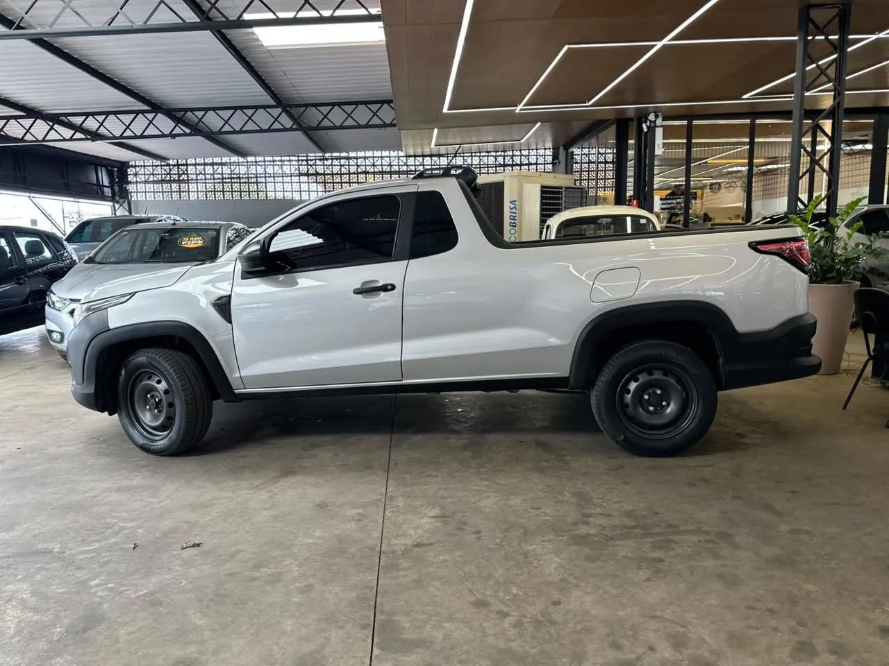 Fiat Strada Endurance 1.4 Flex 8V C 2023 - Foto 2