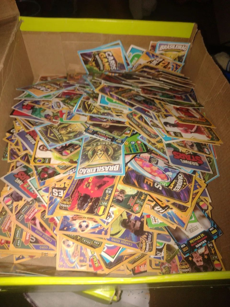 Mais de 100 cartas 