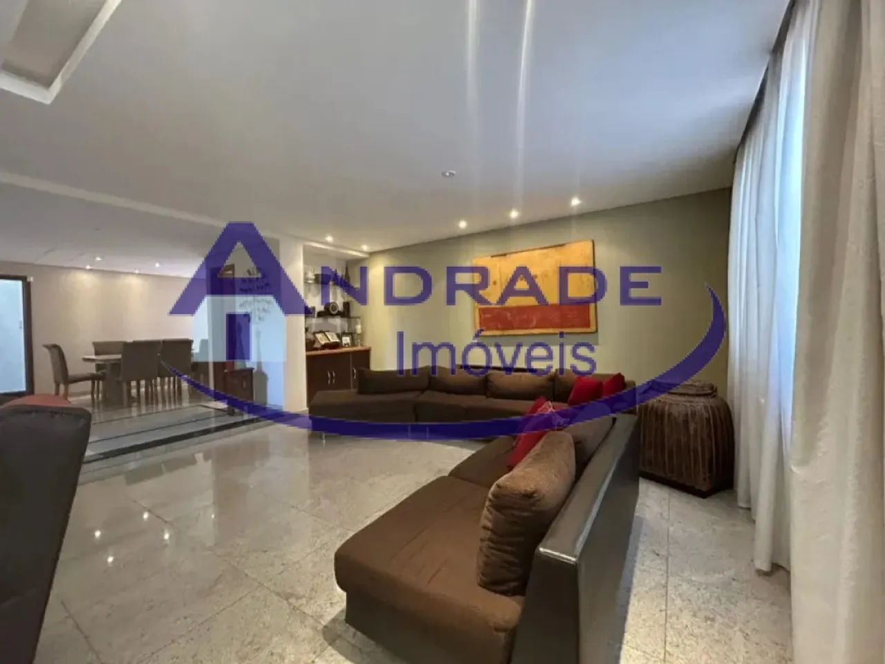 Casa com 4 quartos para alugar em Belo Horizonte