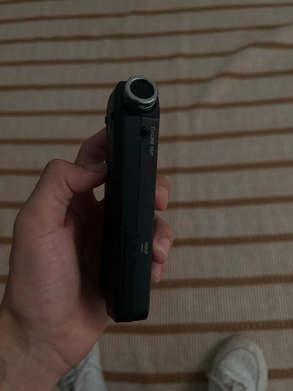 Gravador de áudio digital USB com interface estéreo Tascam DR05x, cor preta - Foto 4