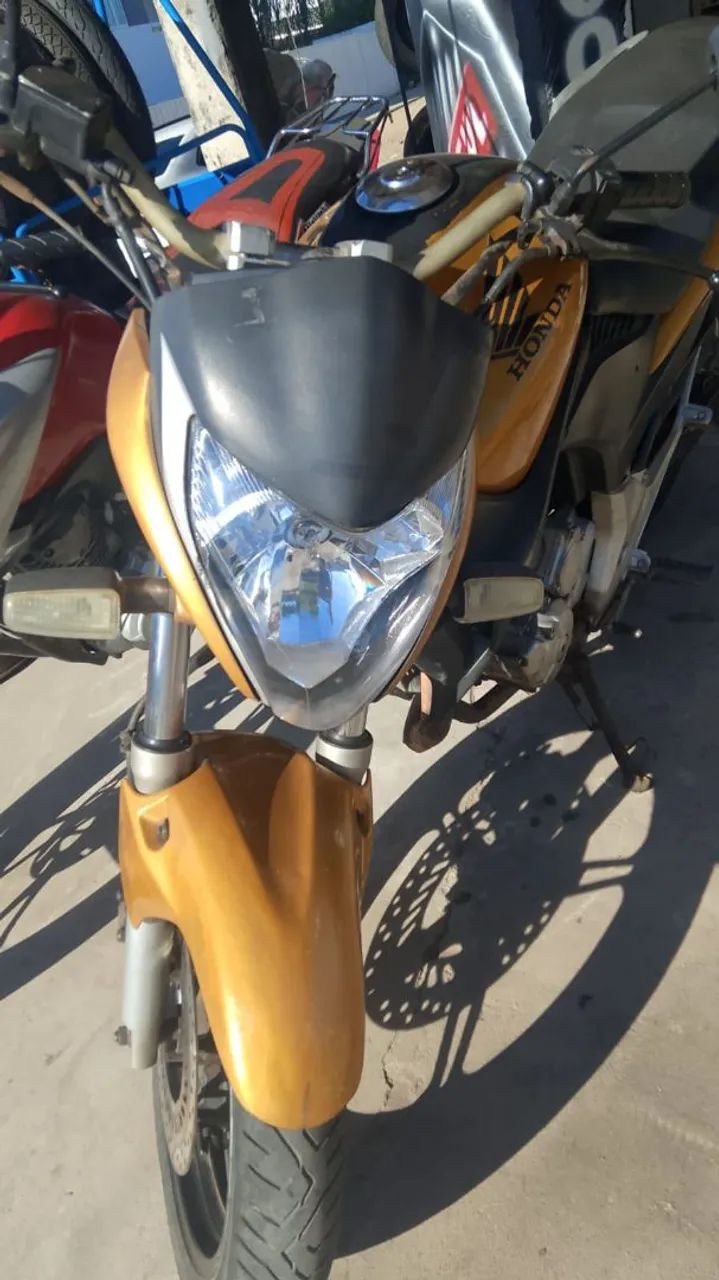 CB 300 atrasada compensa emplaca vendo é troco  - Foto 3