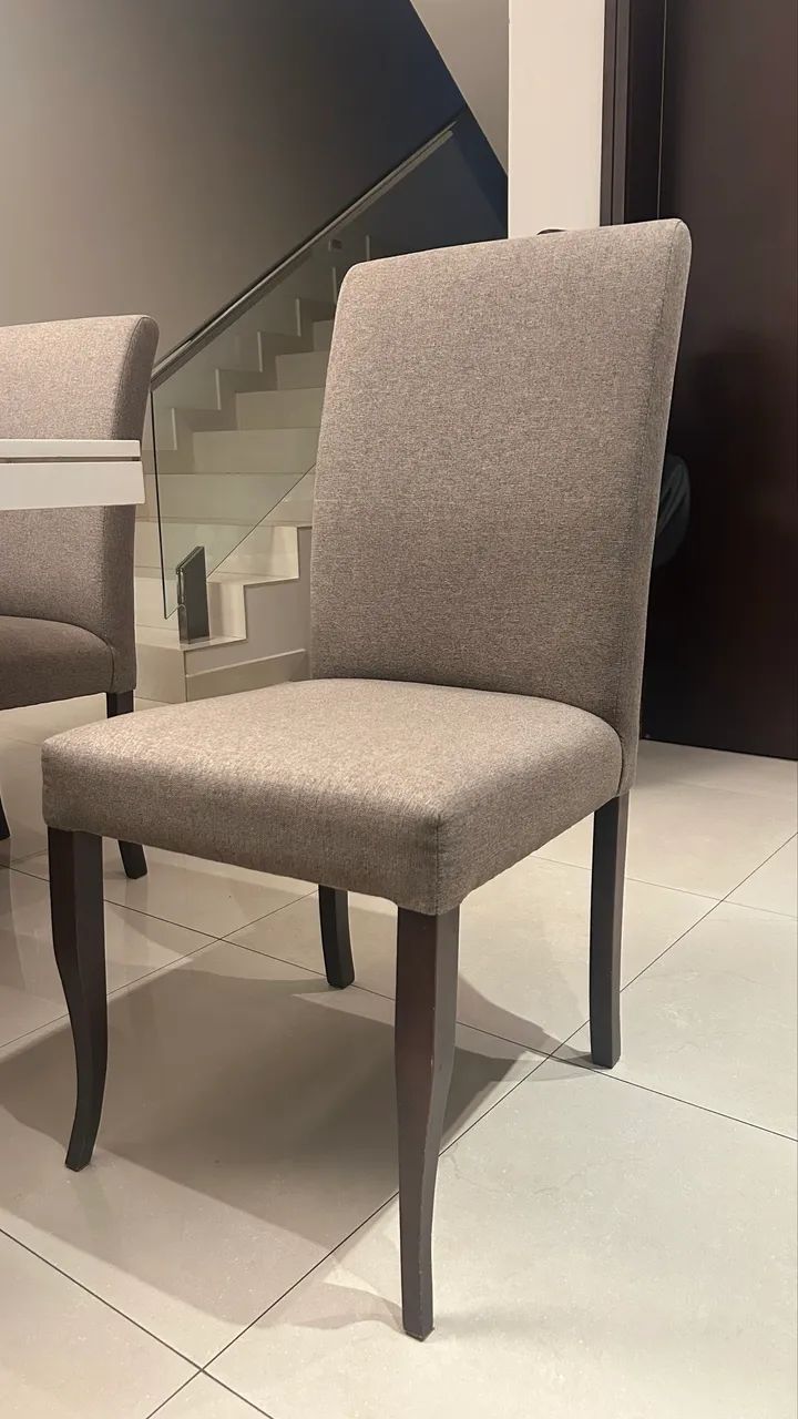Conjunto 8 cadeiras de jantar estofadas - tecido novo