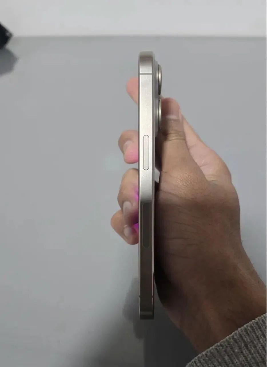 iPhone 15 pro 128 gb - Foto 4