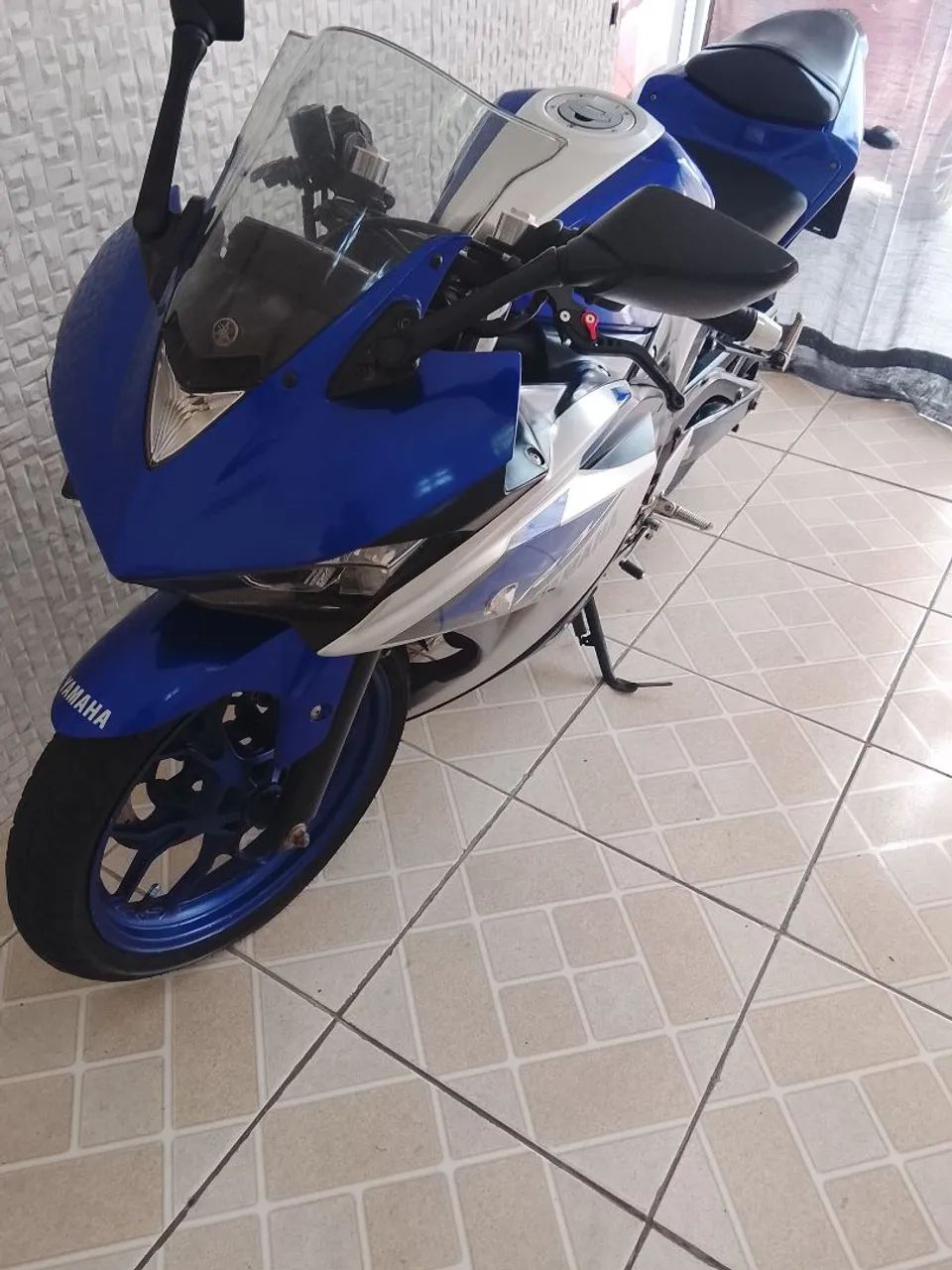 Yamaha R3 - Foto 4