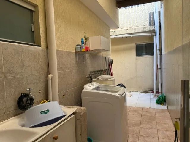 Casa com Casa de Fundo e Churrasqueira - Foto 4